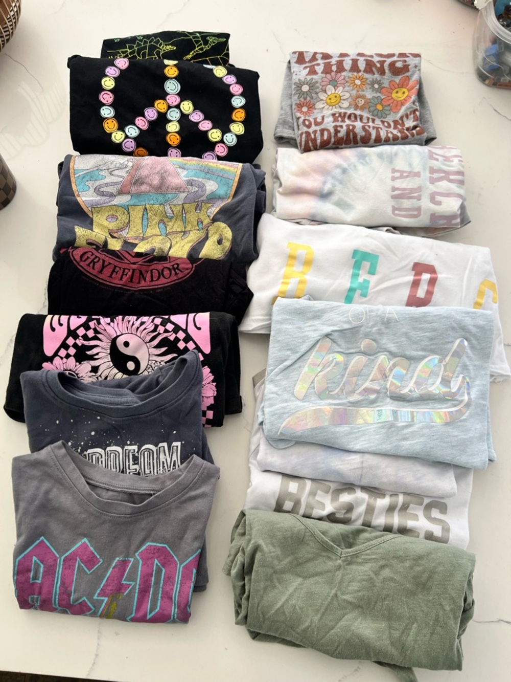 Lot of Kids Graphic Tees- 12 tshirts and 2 long sleeve Abercrombie tees